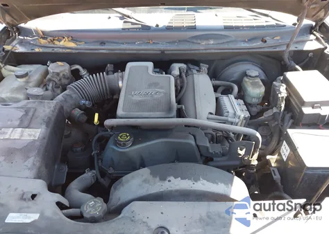 2002 Chevrolet Trailblazer Ltz z USA, uszkodzony, nr VIN 1GNDS13S822293336